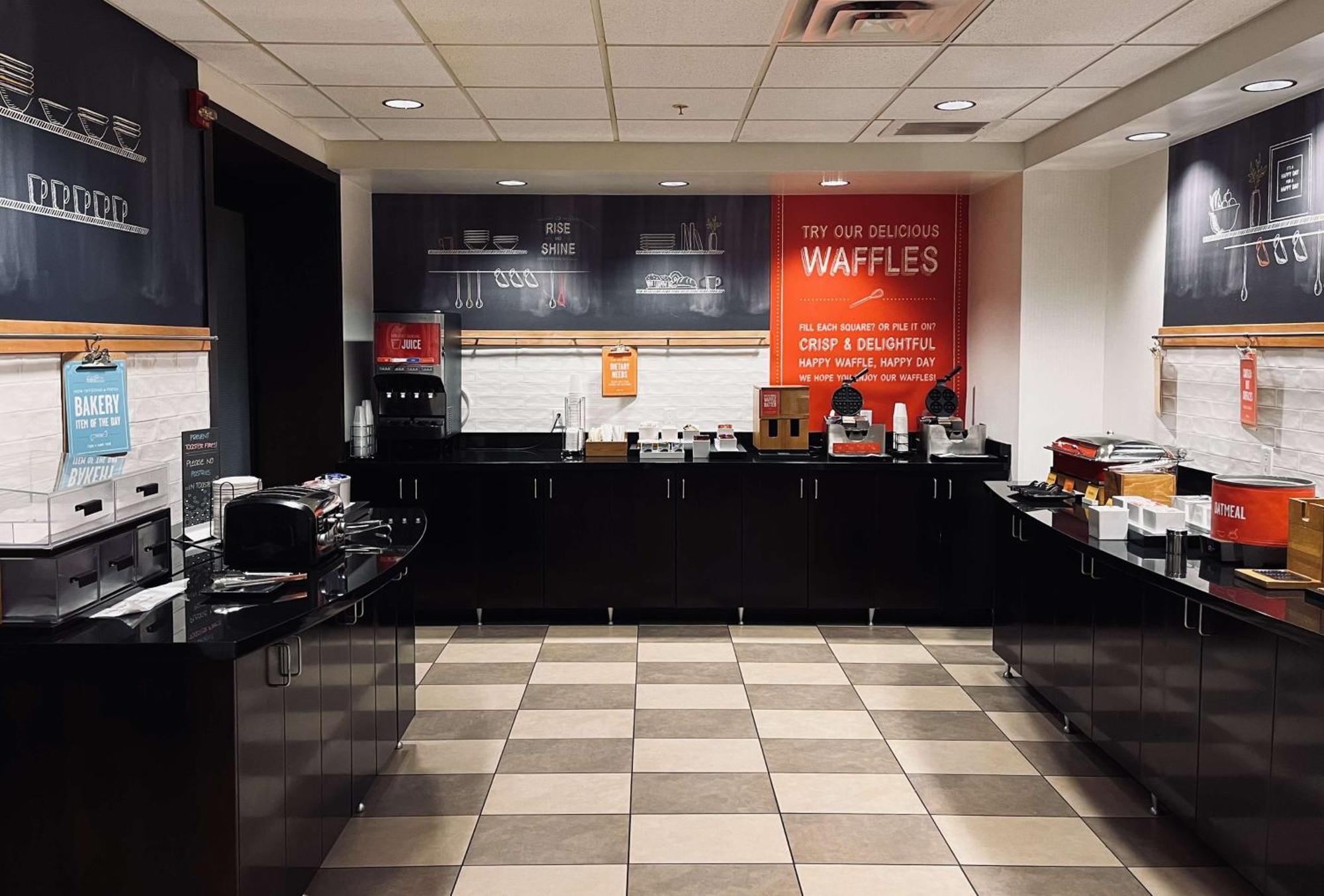 莱斯布里奇希尔顿恒庭酒店 外观 照片
